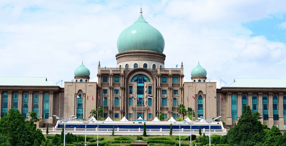 Malaysia Truly Asia 4N/5D Premium Tour Package with Flights from Delhi