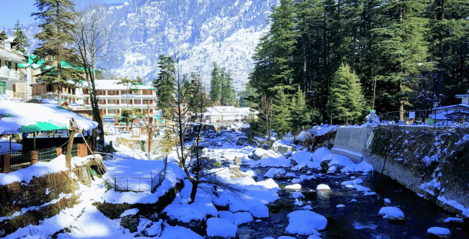 Himalayan Volvo Escape to Manali