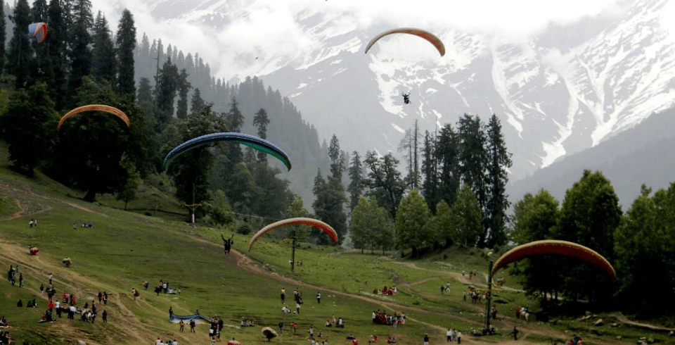 Himalayan Volvo Escape to Manali