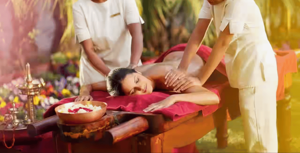 ENCHANTING KERALA BACKWATERS & HILLS TOUR PACKAGE